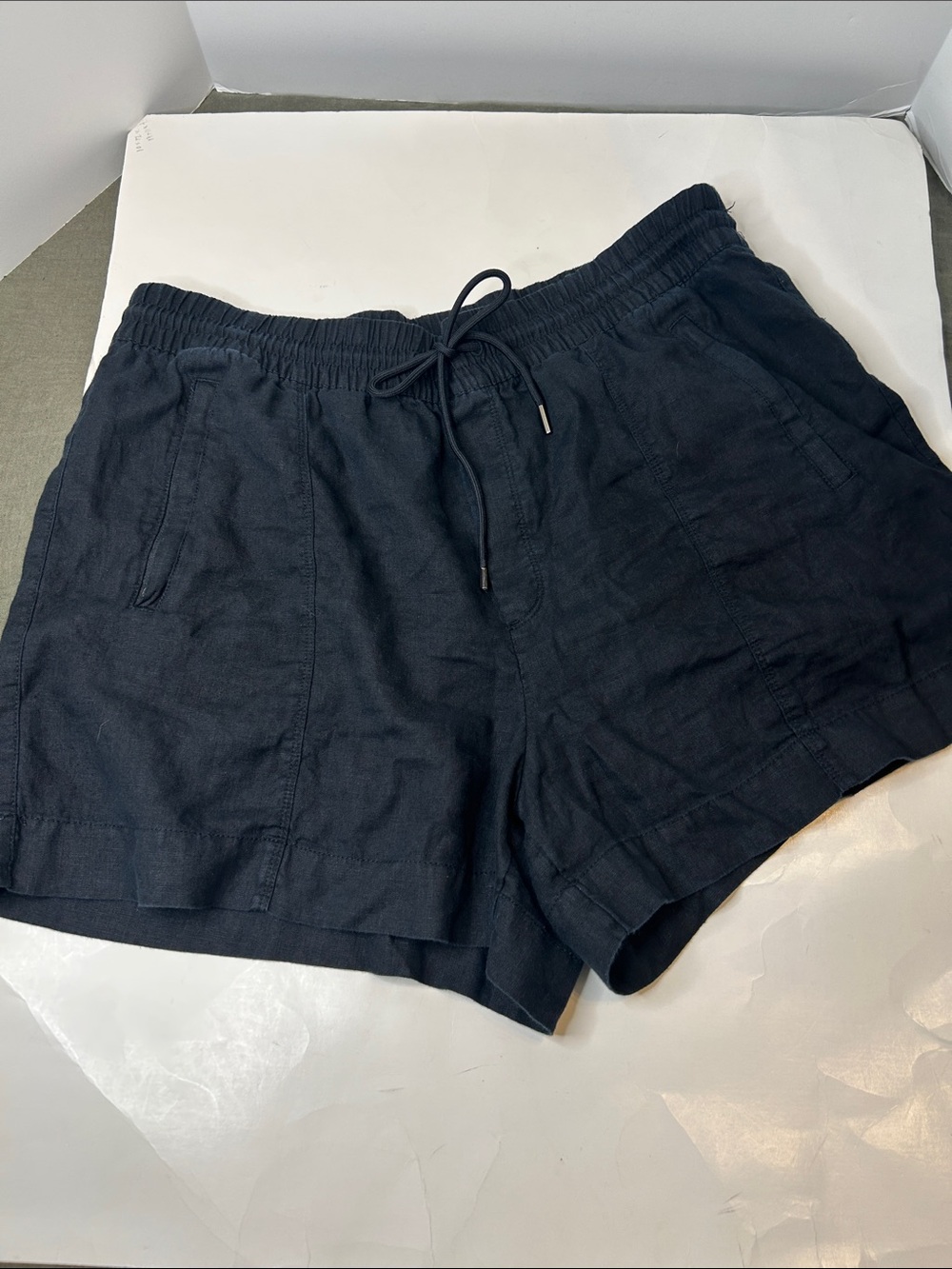 Athleta’s women’s, Drawstring Linen-Blend Shorts - Black